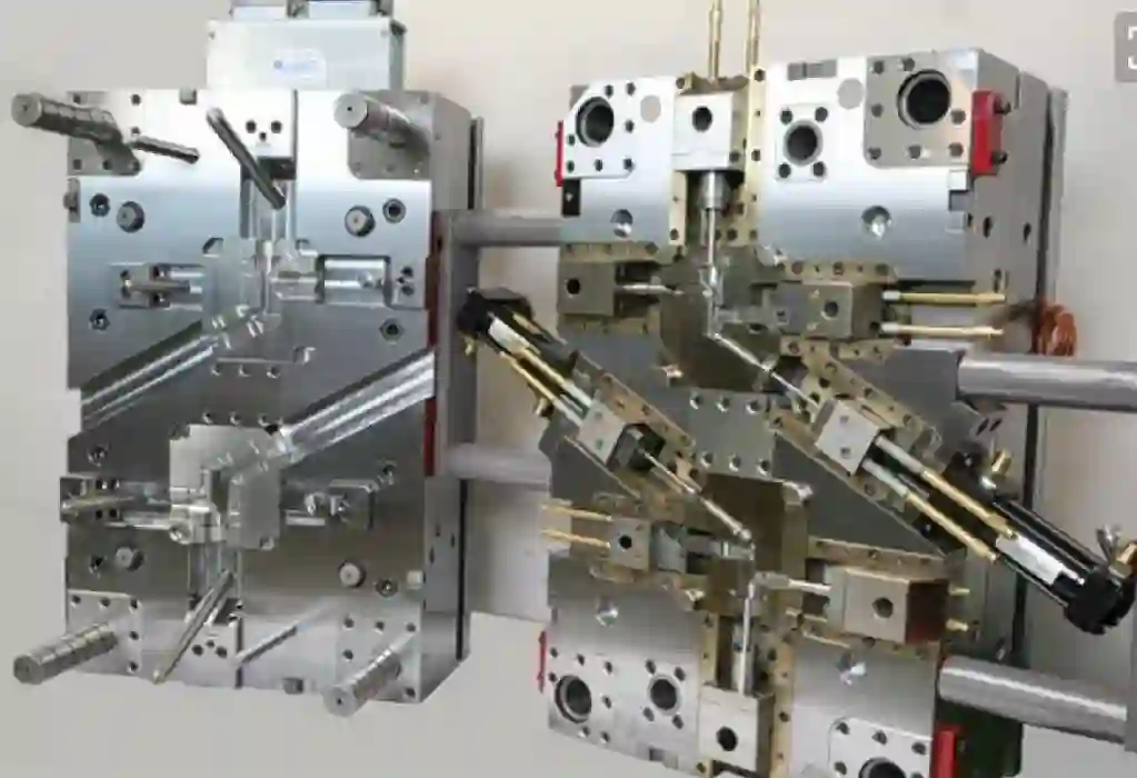 Internal structure of high-precision die casting dies