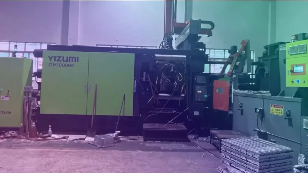 DIE CASTING MACHINE