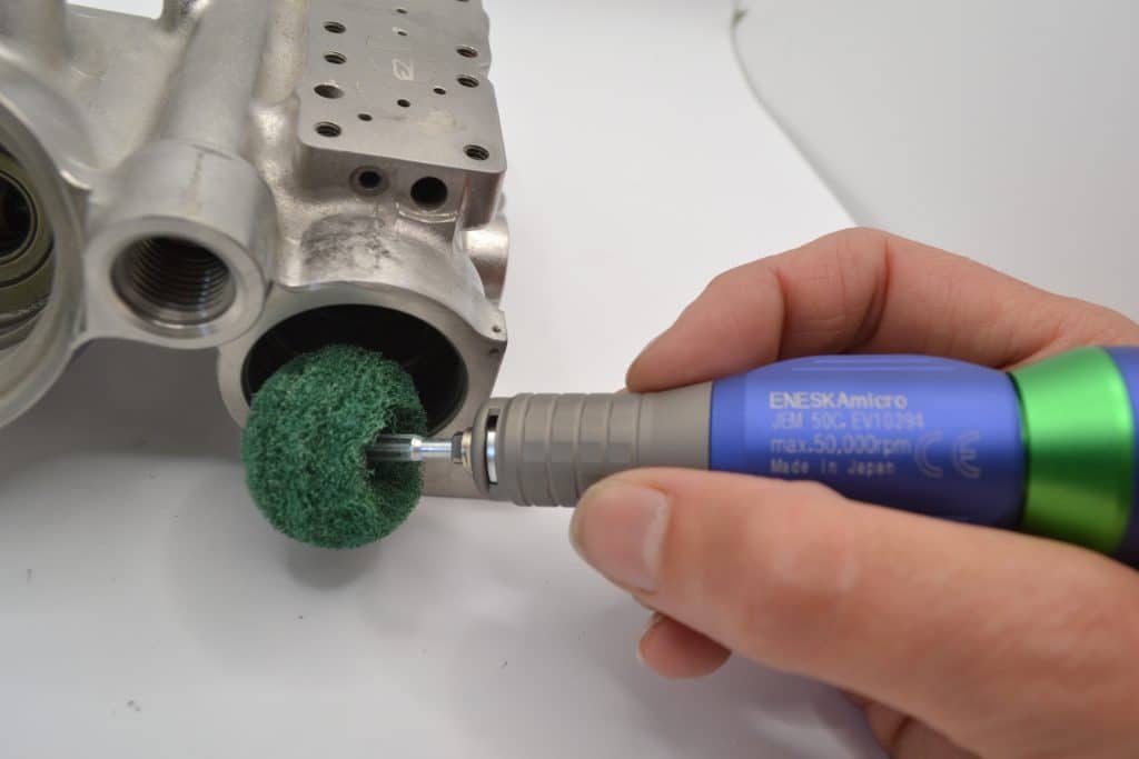 Die Casting Process Deburring